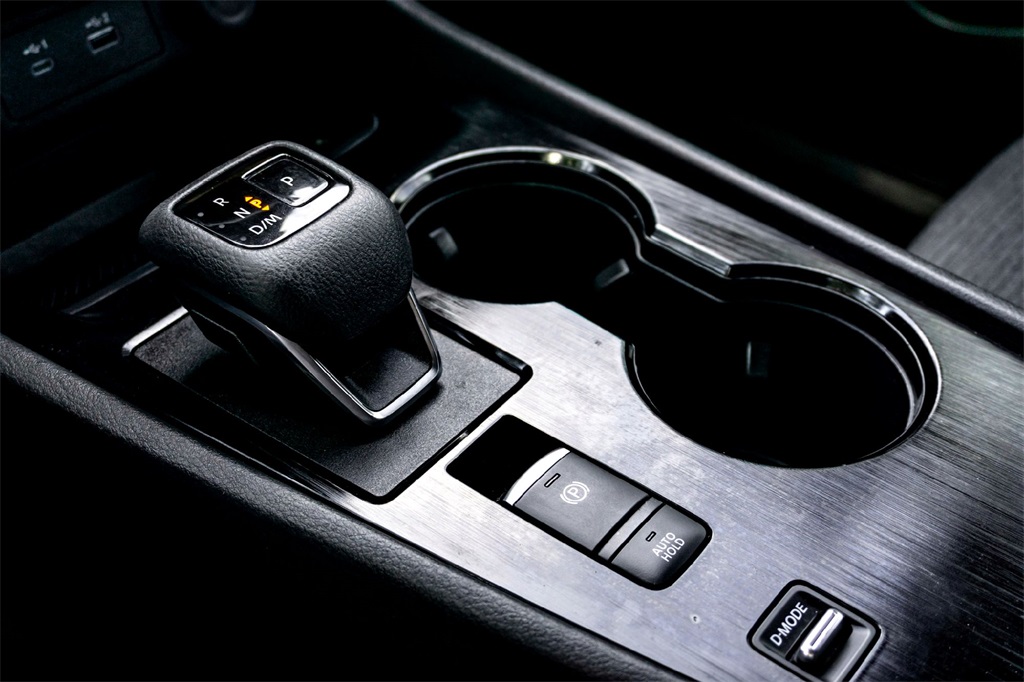 2023 Nissan Rogue SV photo 23