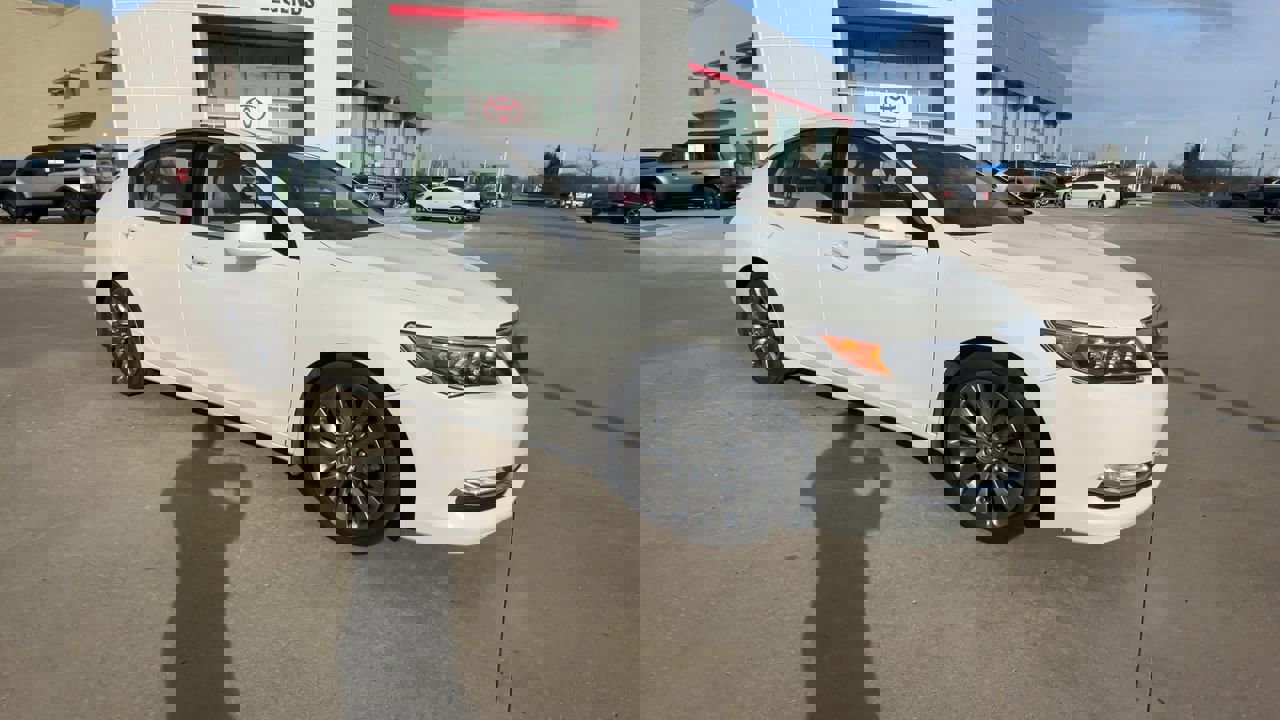 Used 2016 Acura RLX Technology Package with VIN JH4KC1F58GC000358 for sale in Kansas City