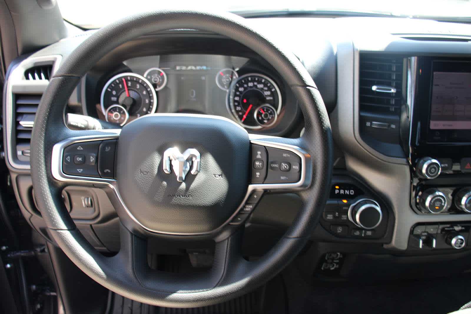 2025 Ram 1500 Tradesman photo 12