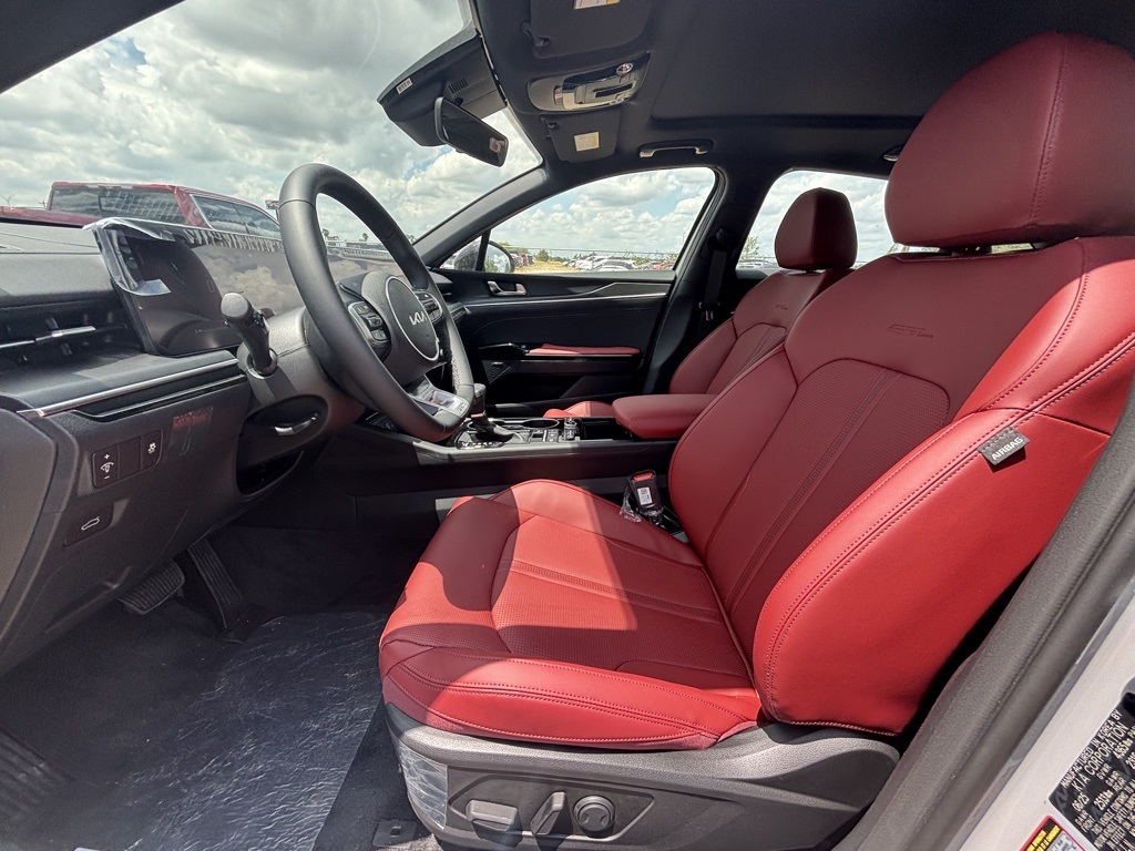 2026 Kia K5 GT-Line photo 14
