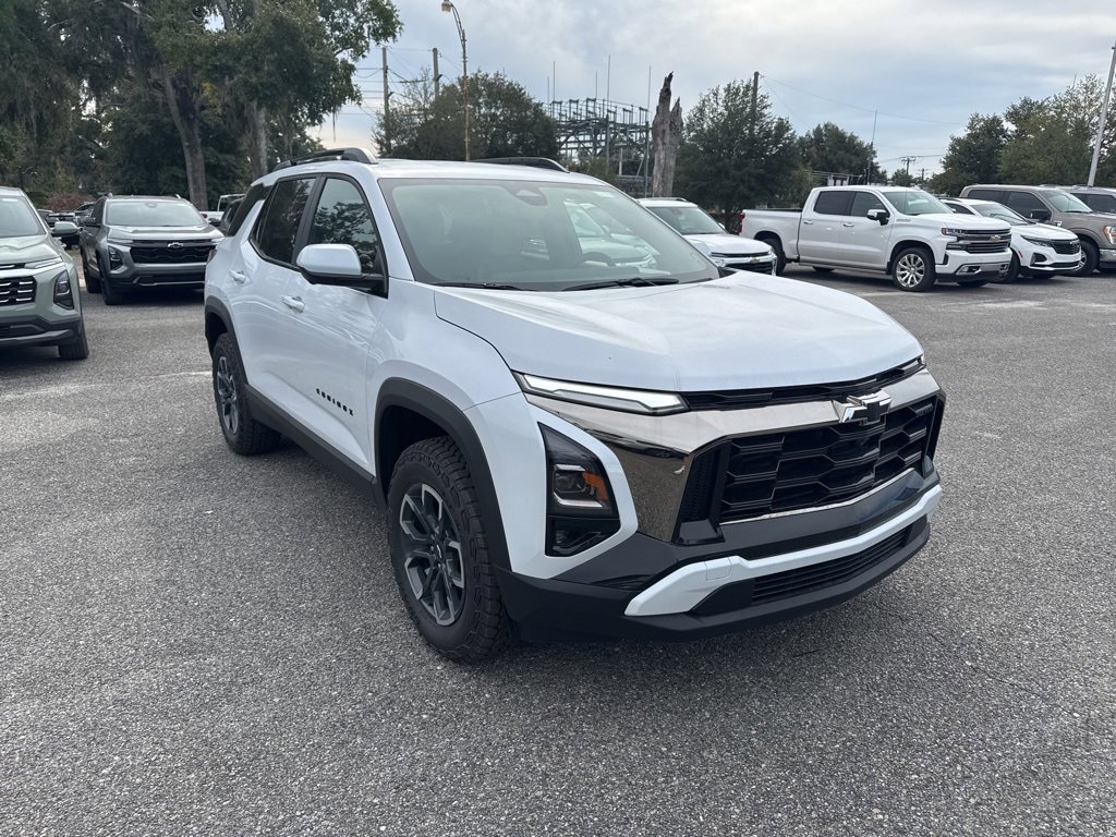 2026 Chevrolet Equinox ACTIV photo 2