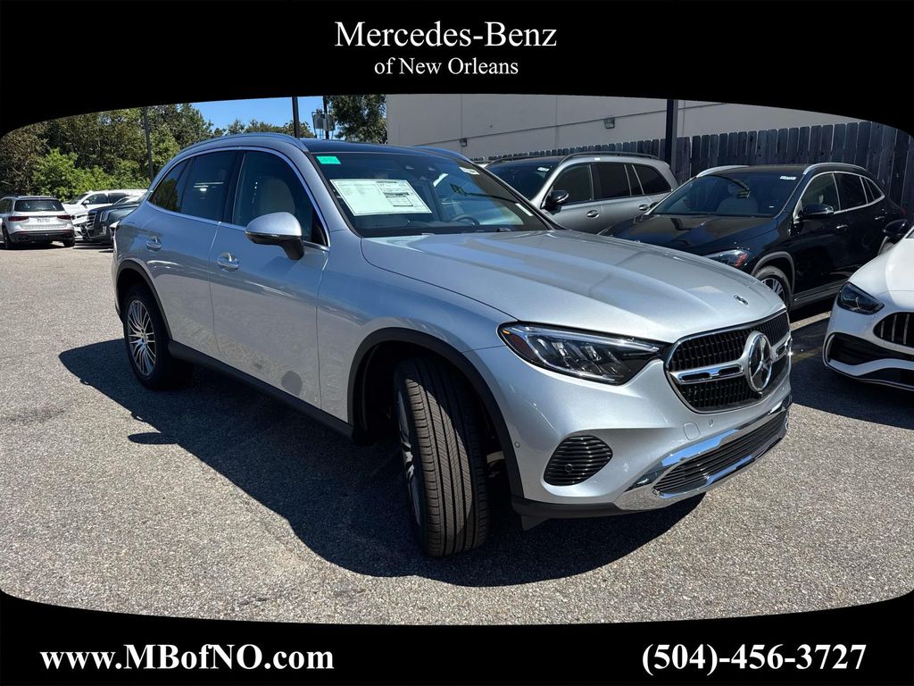 2026 Mercedes-Benz GLC Base's photo