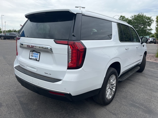 2023 Gmc Yukon XL SLT photo 8