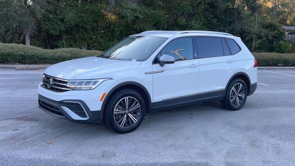 2024 Volkswagen Tiguan SE Wolfsburg Edition photo 3
