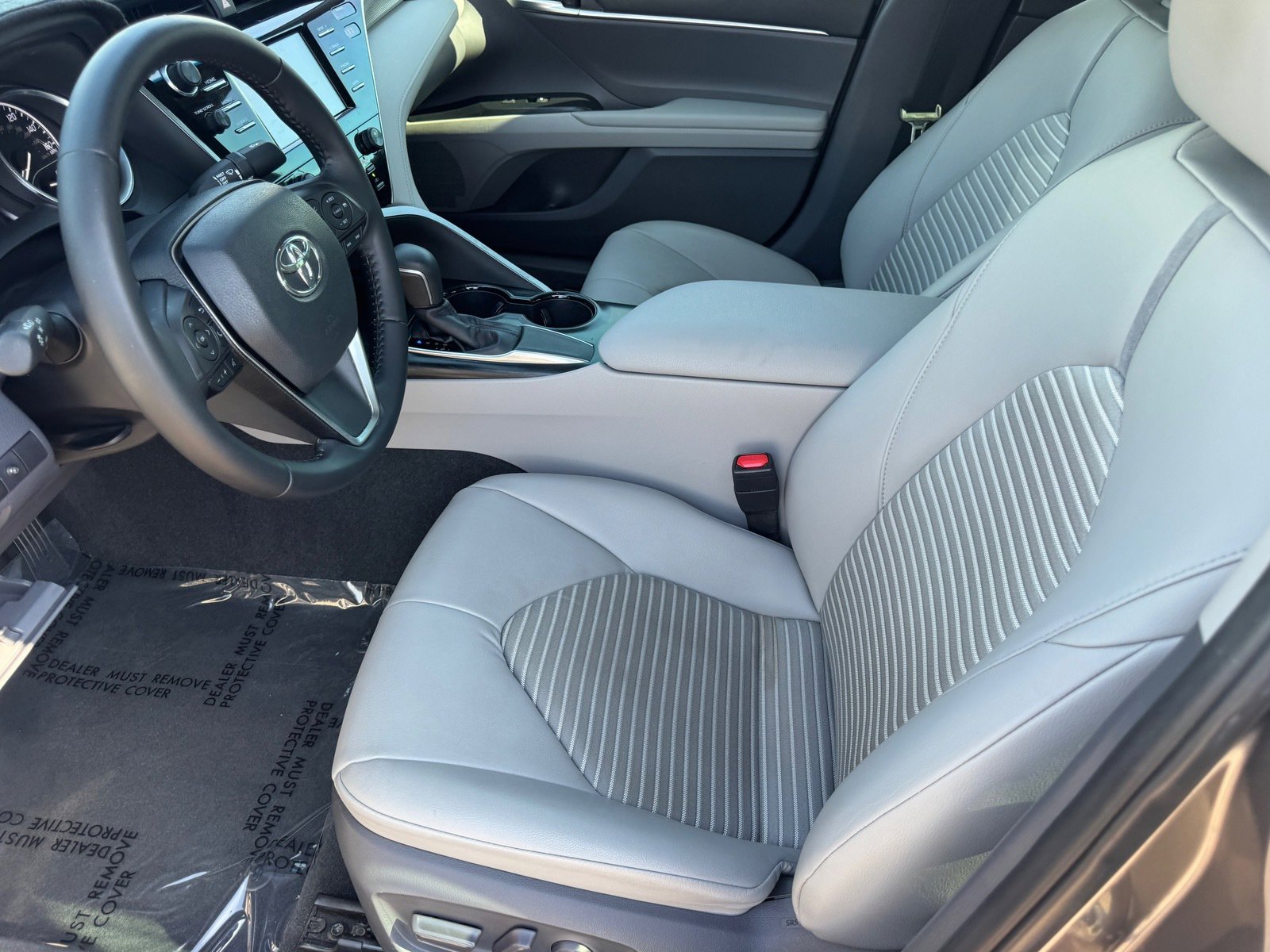 2018 Toyota Camry LE photo 13