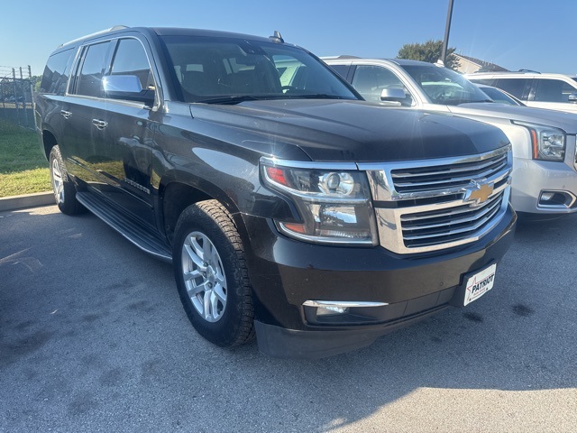 2018 Chevrolet Suburban Premier's photo