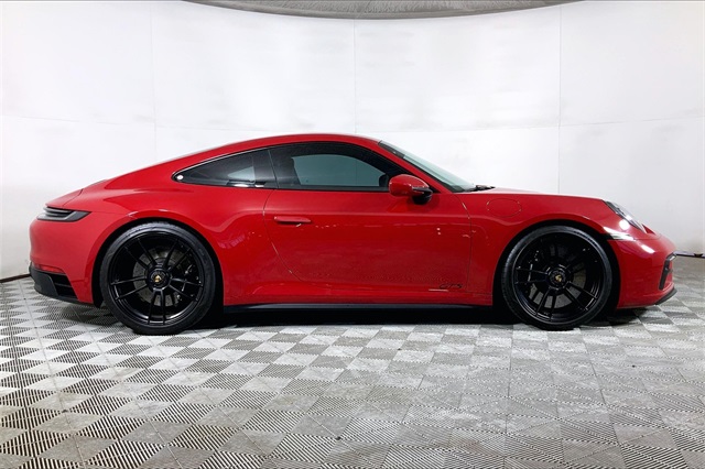 2024 Porsche 911 GTS photo 8
