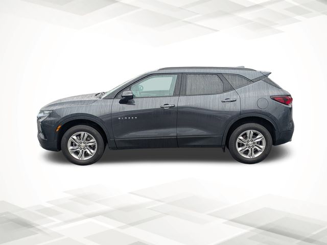 2022 Chevrolet Blazer 2LT photo 2