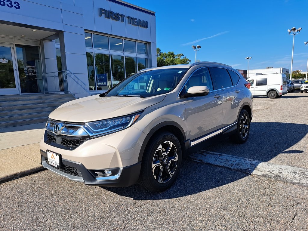 2019 Honda CR-V Touring photo 2