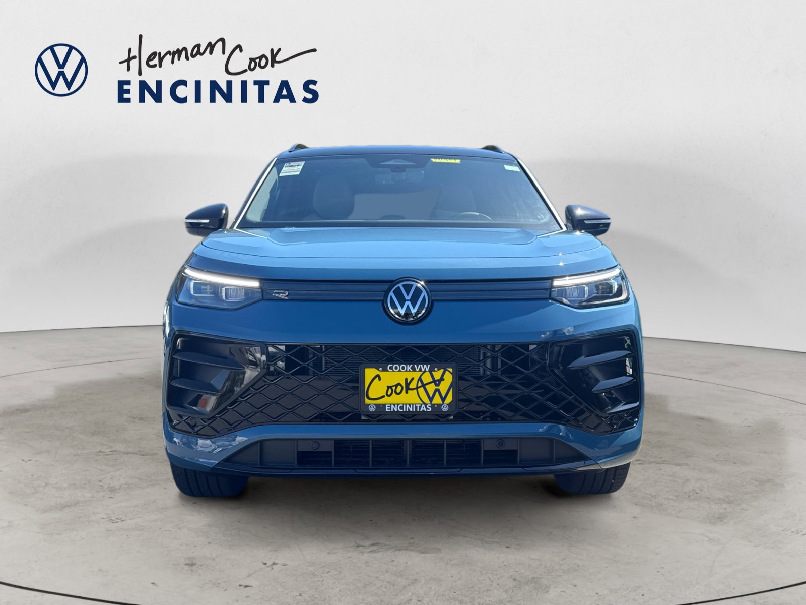 2025 Volkswagen Tiguan SE R-Line Black photo 8