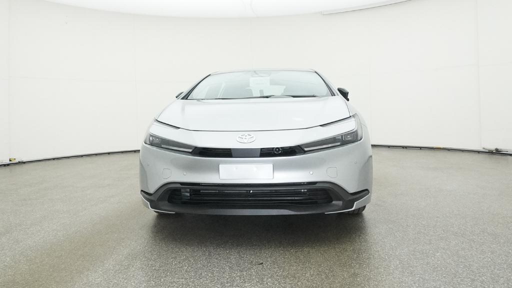 2026 Toyota Prius LE photo 3