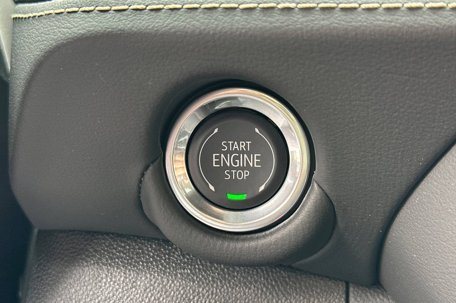 2025 Chevrolet Suburban Premier photo 26