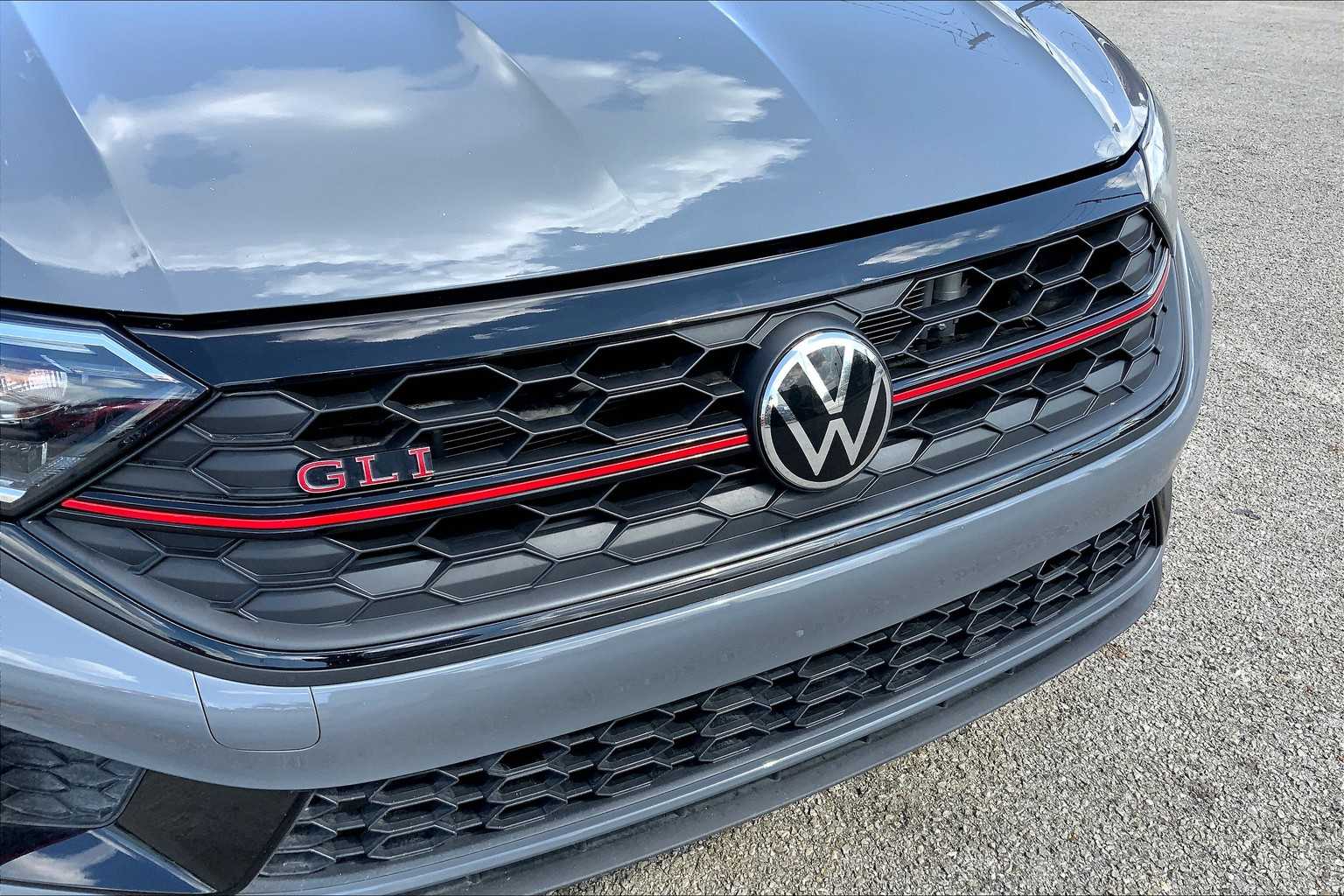 2024 Volkswagen Jetta GLI Autobahn Anniversary Edition photo 28