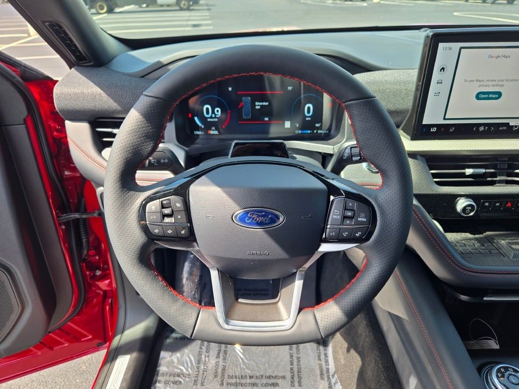 2025 Ford Explorer ST-Line photo 33