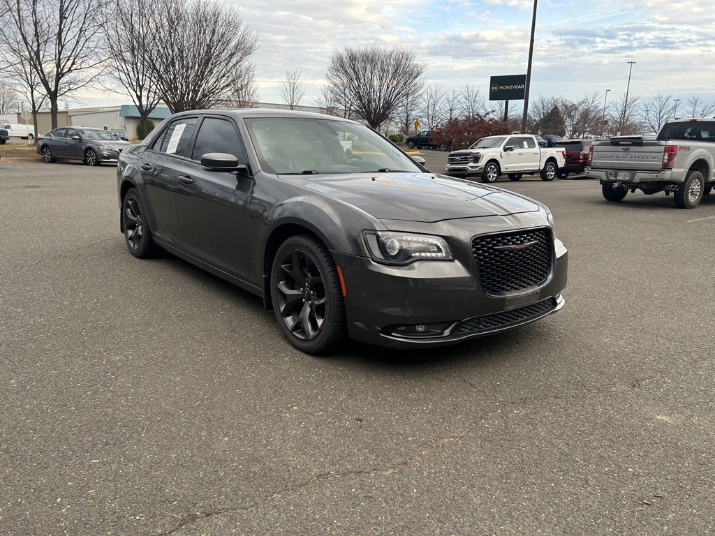 2021 Chrysler 300 S's photo