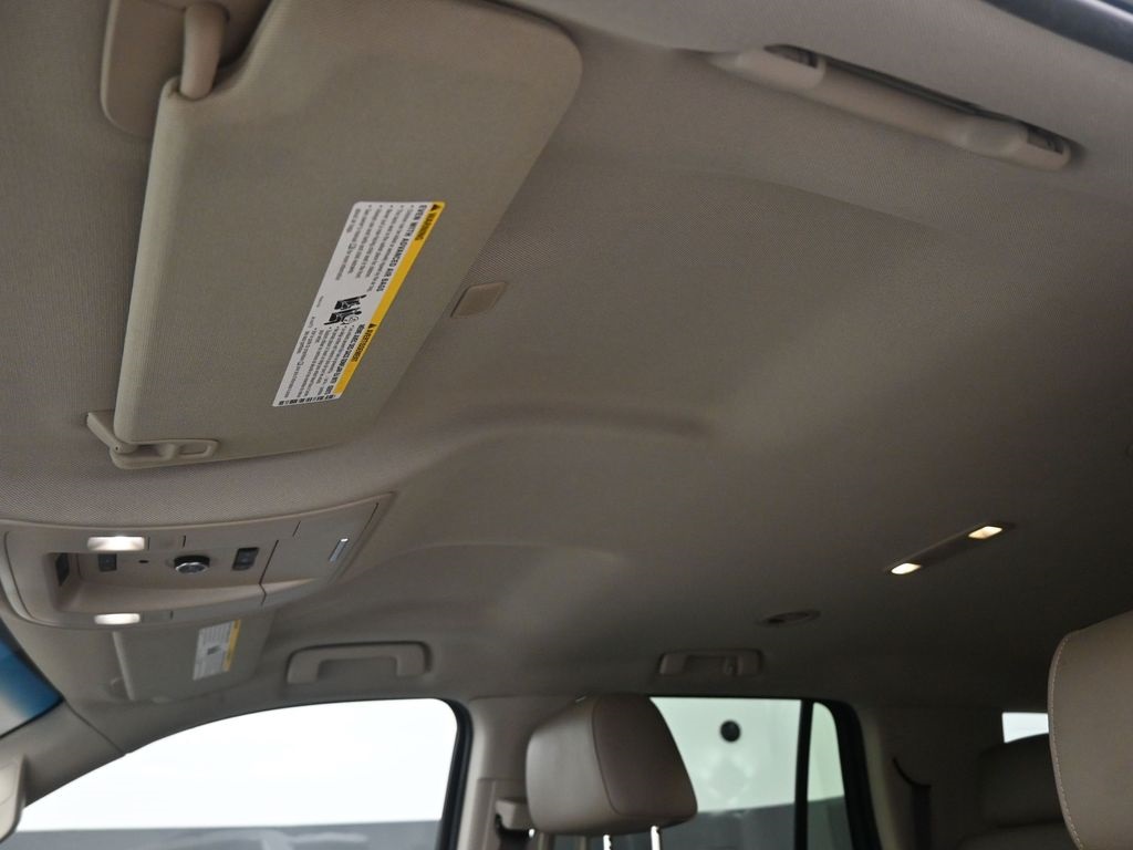 2017 Gmc Yukon SLT photo 27