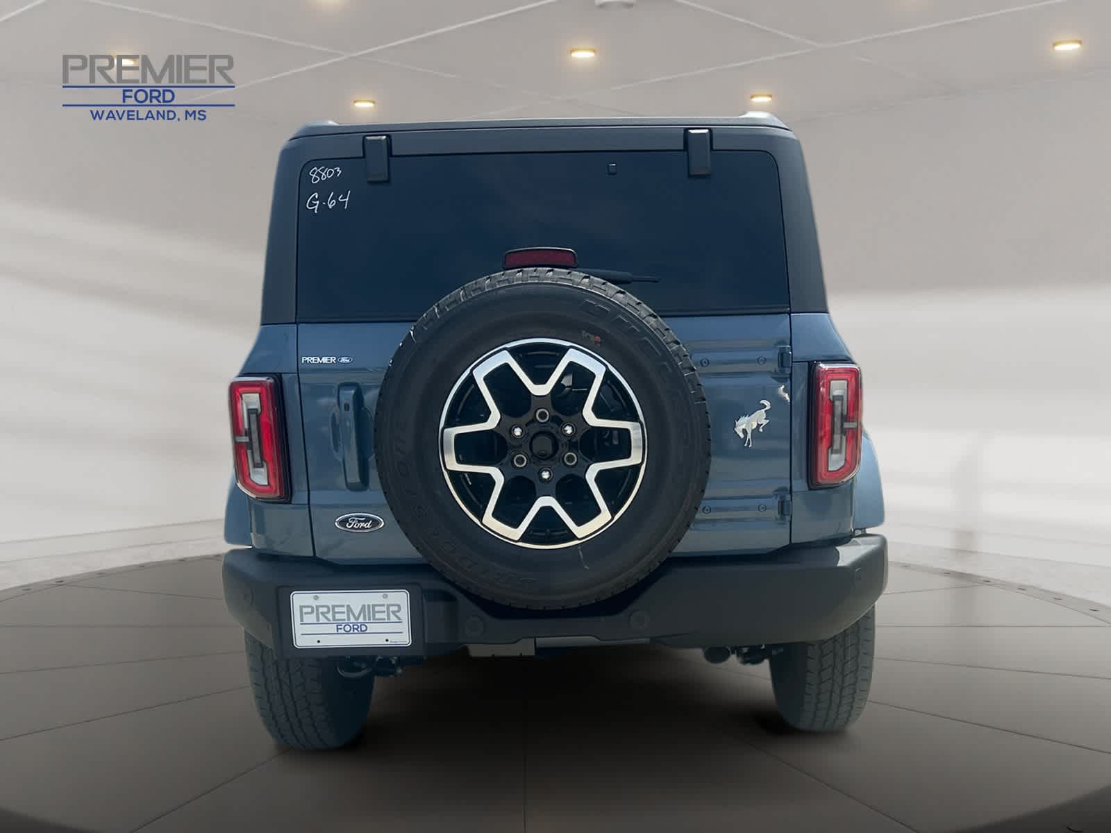 2025 Ford Bronco Outer Banks photo 4