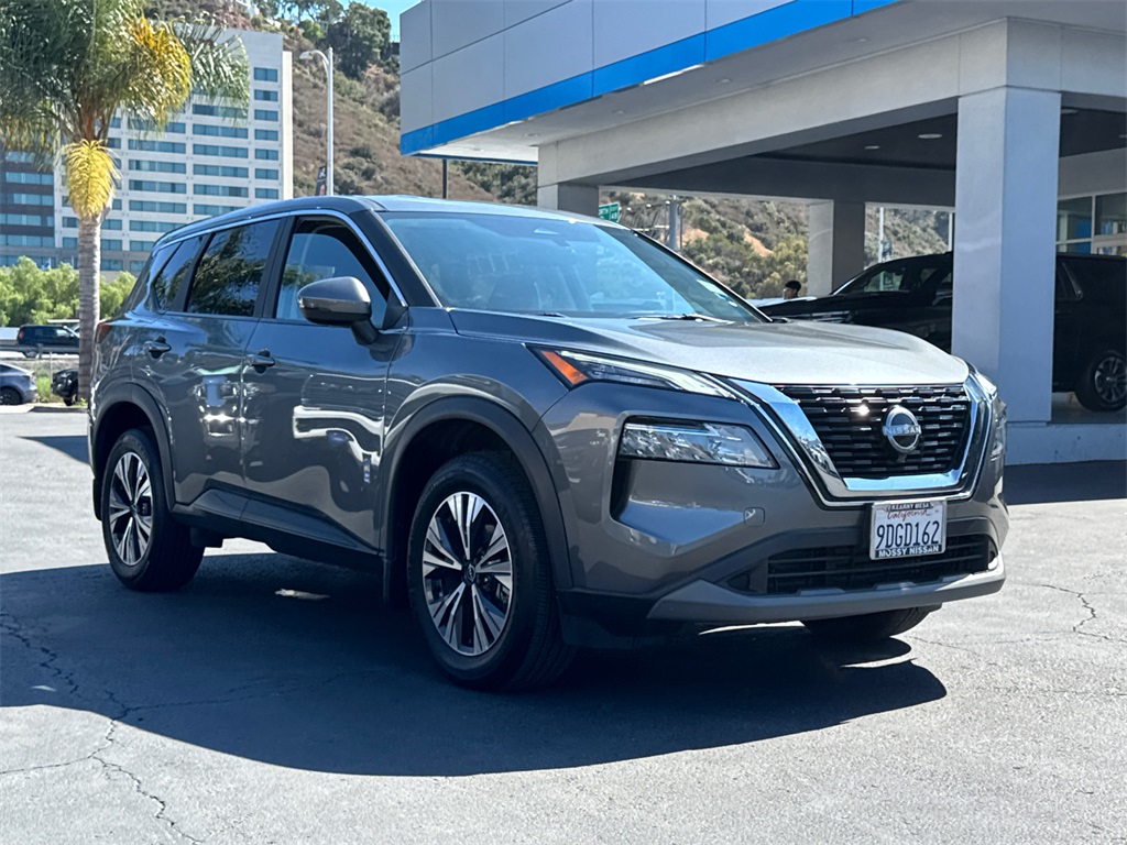 2023 Nissan Rogue SV photo 4