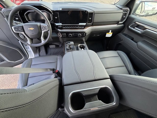 2026 Chevrolet Silverado 1500 LT photo 11