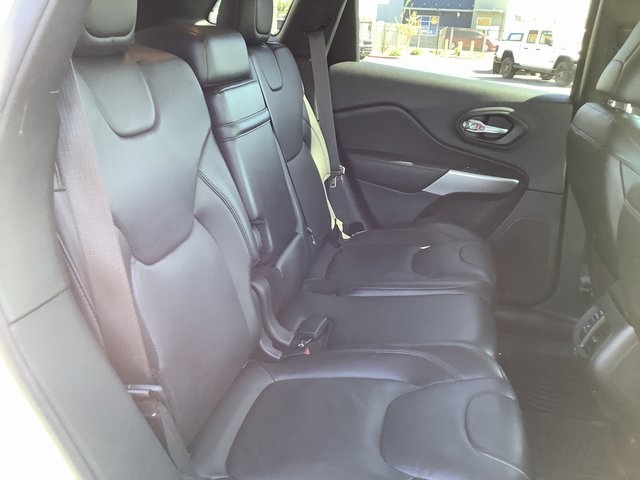 2016 Jeep Cherokee Overland photo 31