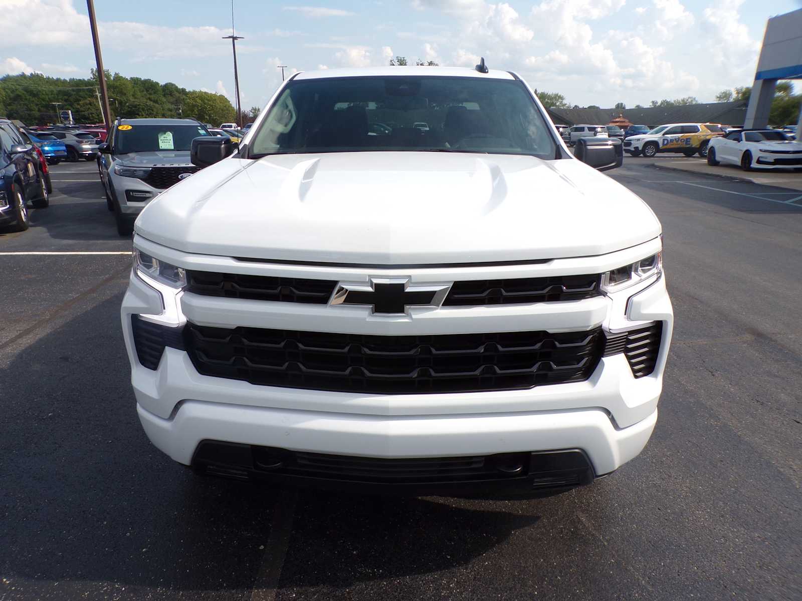 2025 Chevrolet Silverado 1500 RST photo 4