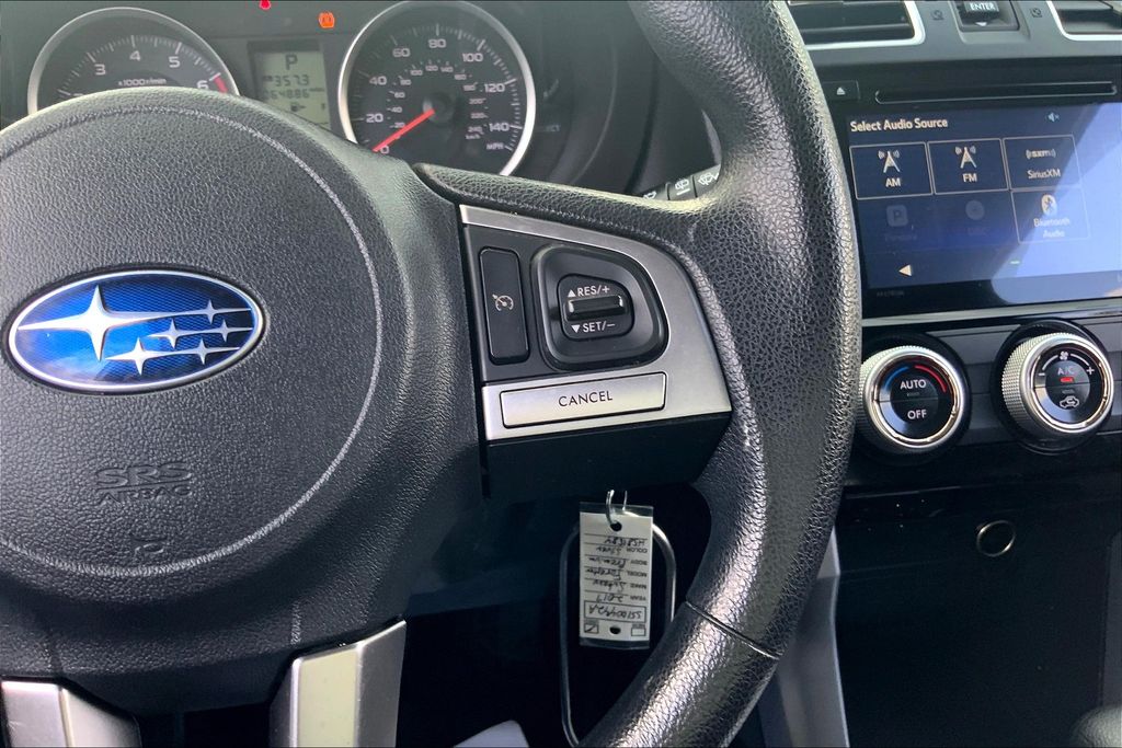 2017 Subaru Forester 2.5i Premium photo 17