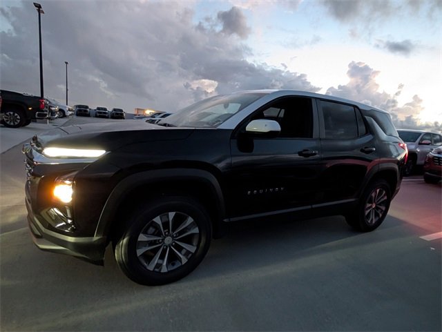 2026 Chevrolet Equinox LT photo 3