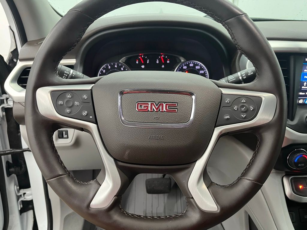 2023 Gmc Acadia SLT photo 2