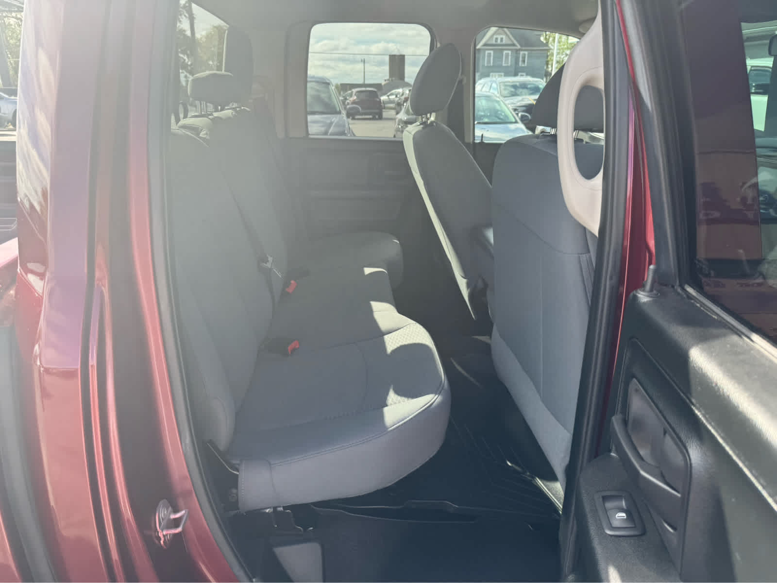 2017 Ram 1500 Express photo 17
