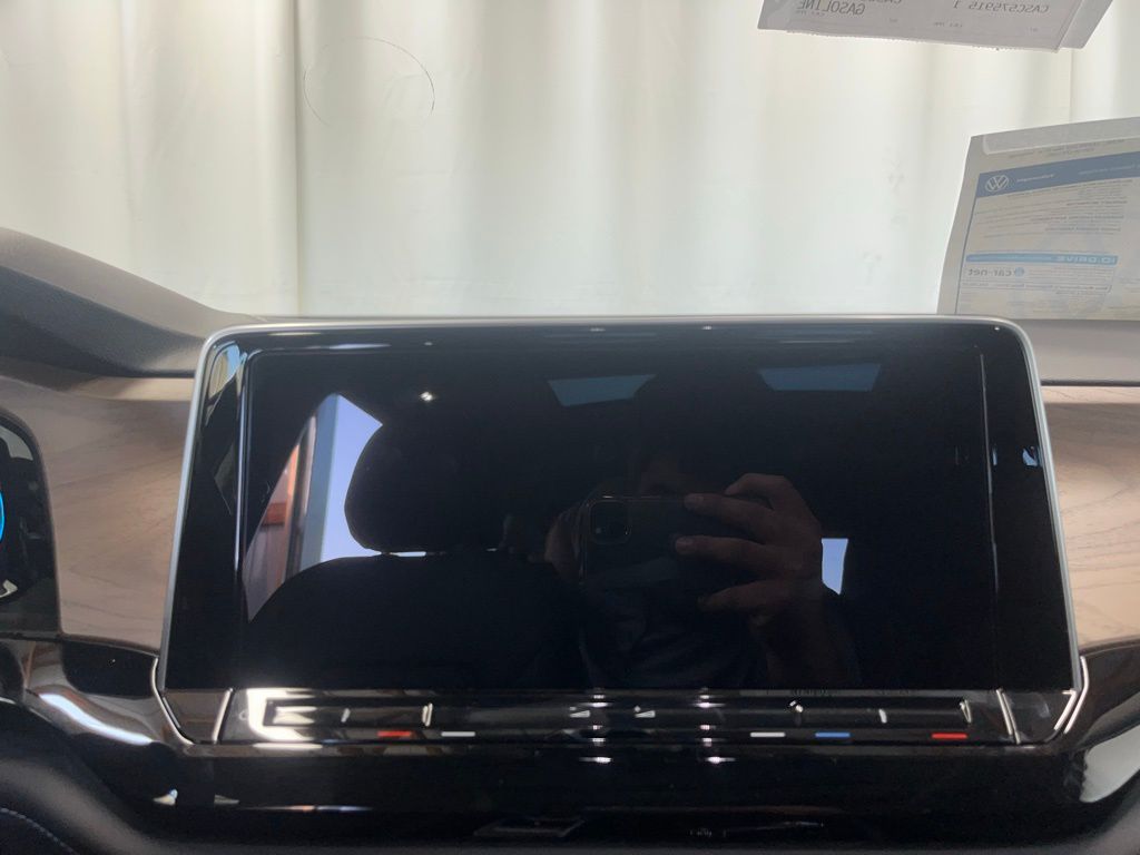 2025 Volkswagen Atlas SE Technology photo 17
