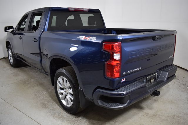 2023 Chevrolet Silverado 1500 Custom photo 3