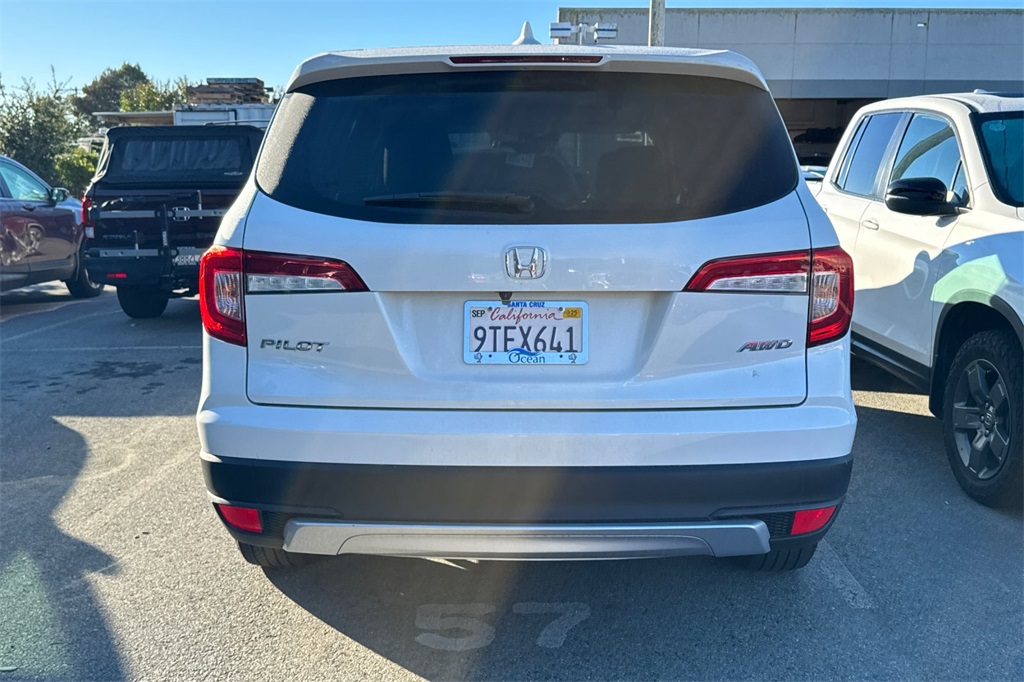 2020 Honda Pilot EX-L photo 2