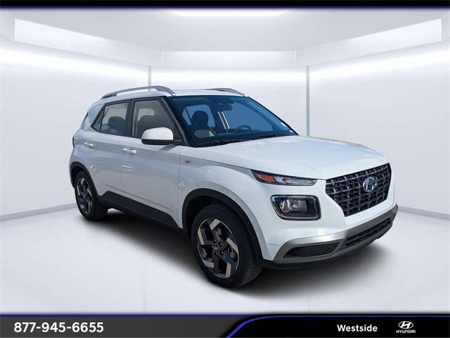 2026 Hyundai Venue SEL's photo