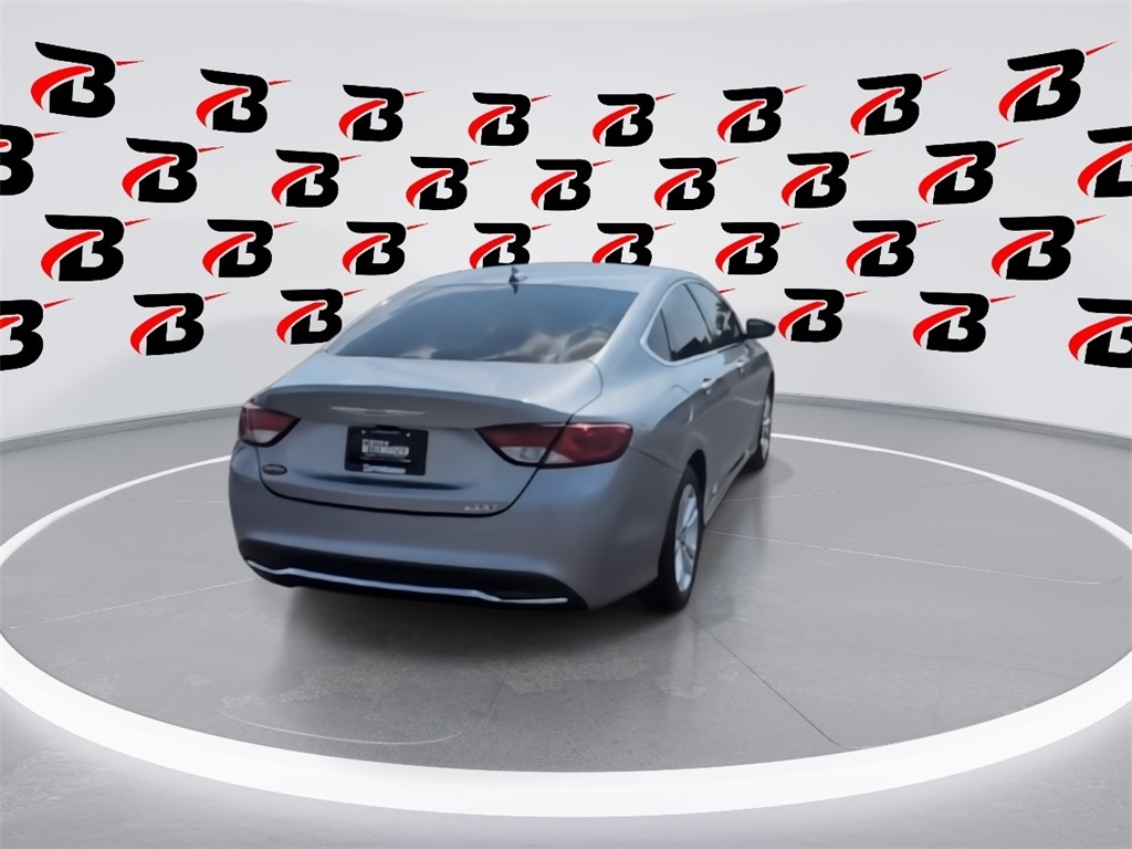 2017 Chrysler 200 Limited photo 8