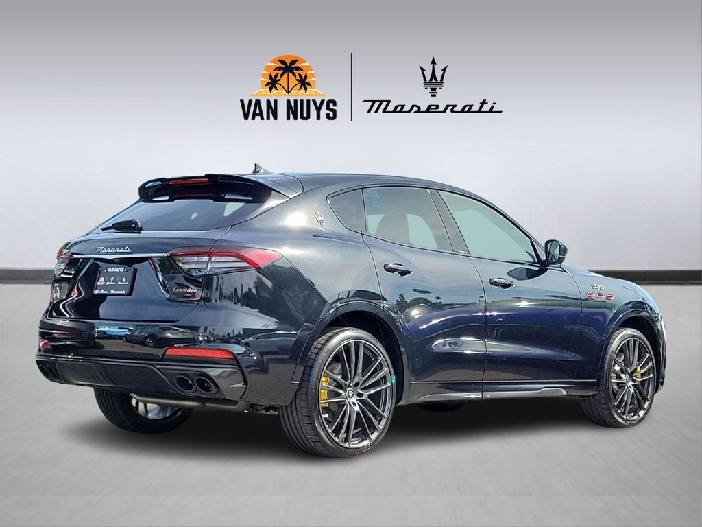 2023 Maserati Levante Trofeo photo 2