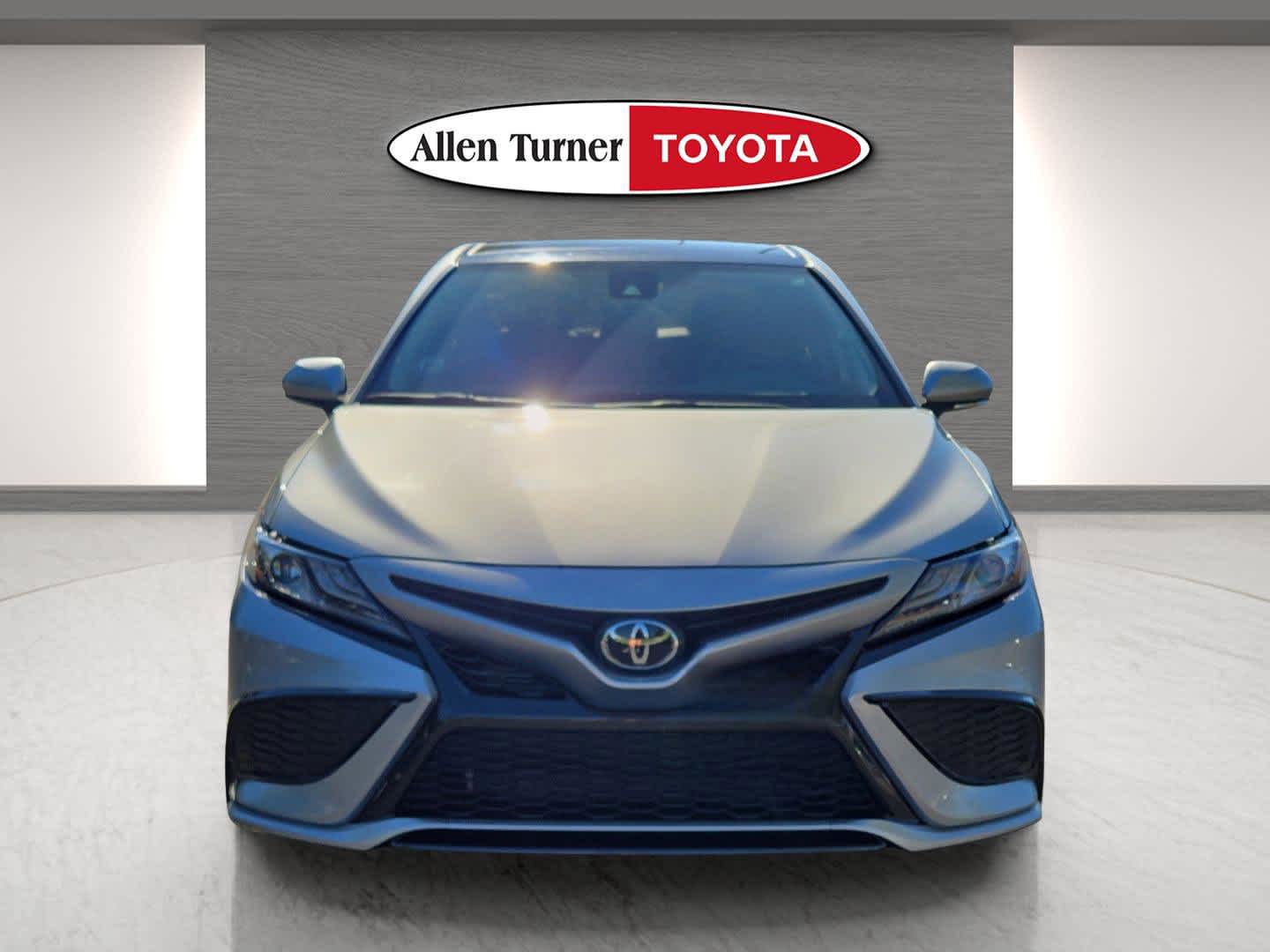 2023 Toyota Camry XSE photo 4