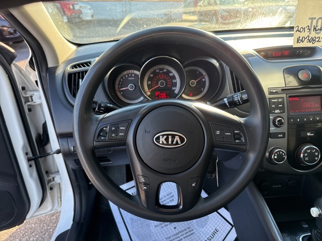 2013 Kia Forte EX photo 19