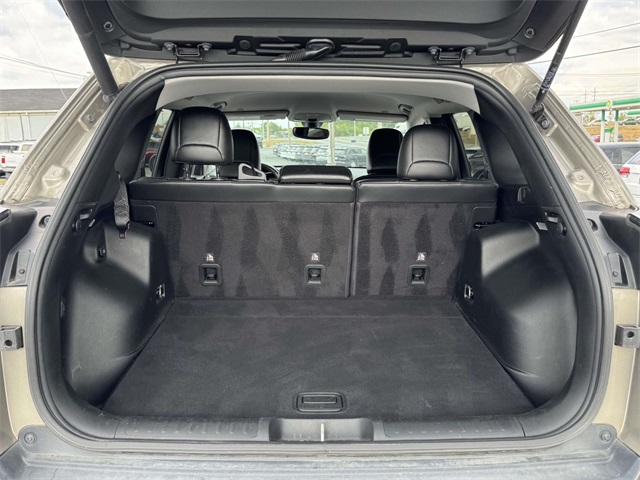 2019 Jeep Cherokee Latitude photo 16