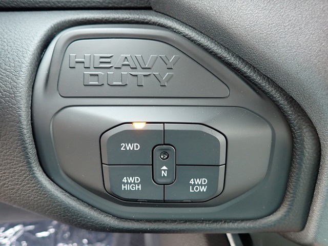 2025 Ram 2500 Big Horn photo 16