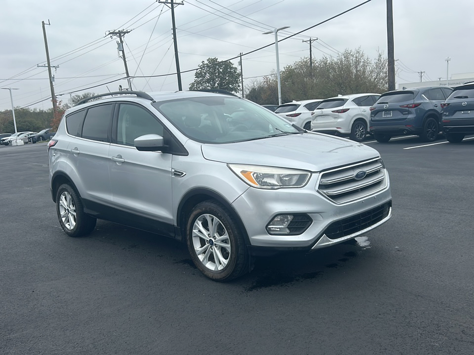2018 Ford Escape SE Sport photo 2