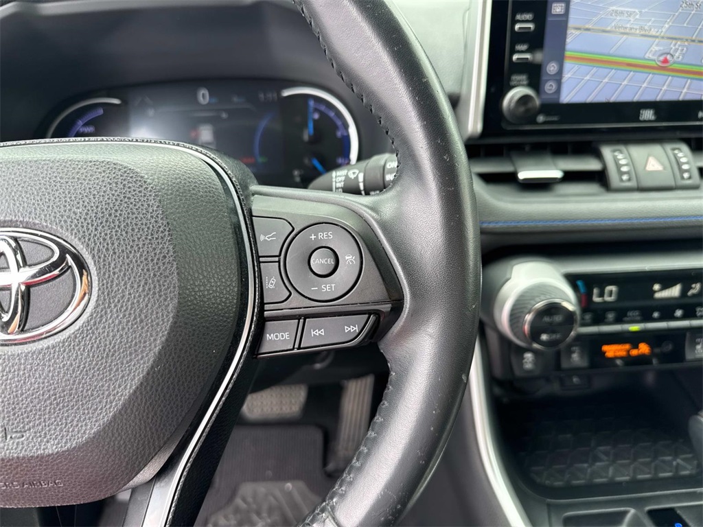 2020 Toyota RAV4 Hybrid XSE photo 20