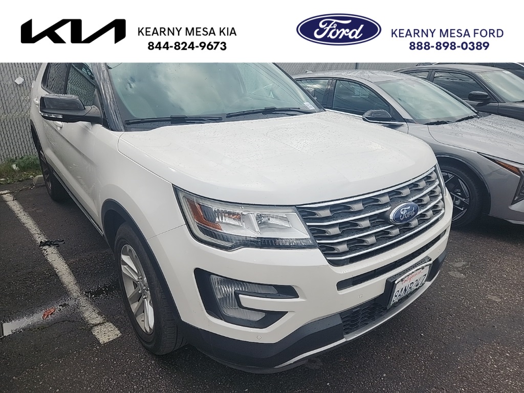 2017 Ford Explorer XLT's photo