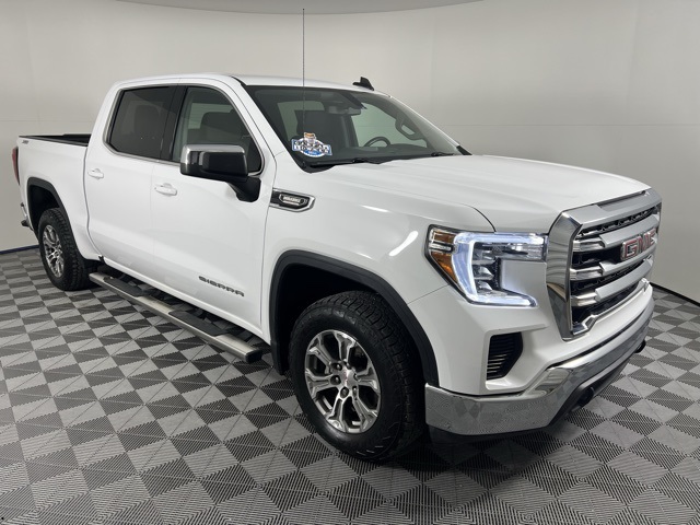 2021 GMC Sierra 1500 SLE's photo