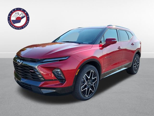 2023 Chevrolet Blazer RS photo 2