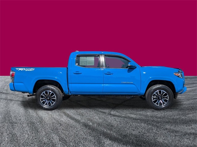 2020 Toyota Tacoma TRD Off-Road V6 photo 2