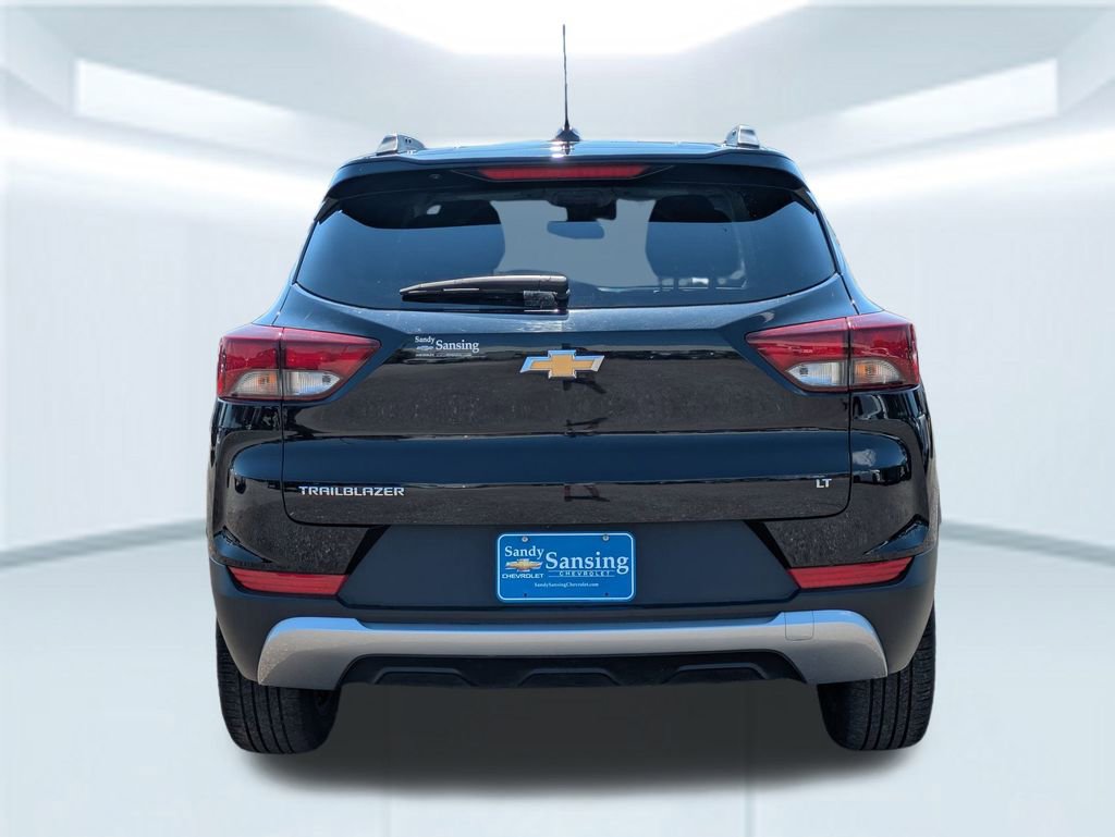 2023 Chevrolet Trailblazer LT photo 4