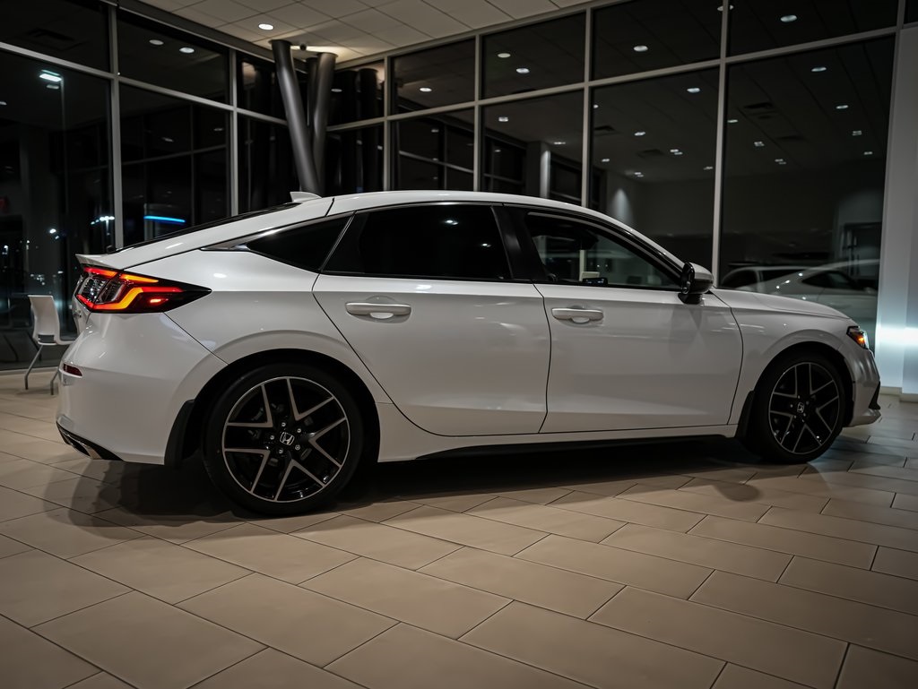 2022 Honda Civic Sport Touring photo 4