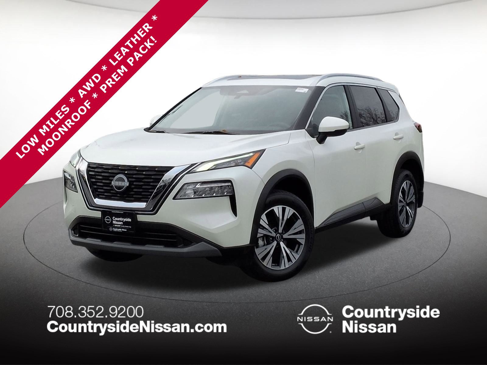 2022 Nissan Rogue SV's photo