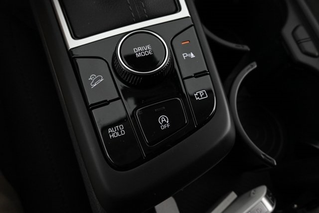 2024 Kia Sportage LX photo 13