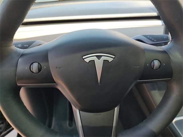 2022 Tesla Model Y Long Range photo 11